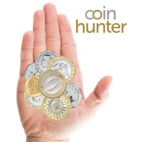 Coin Checker hand with 2013 London Underground - Roundel £2