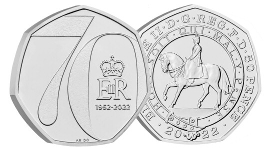 Reverse: Elizabeth II 2022 50p Platinum Jubilee (Queen on horseback portrait by John Bergdahl)