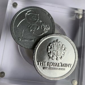 2021 The Royal Mint Snowman Silver Milk Chocolate Coin