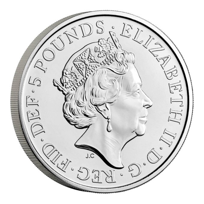 Obverse: Elizabeth II 2022 £5 Platinum Jubilee